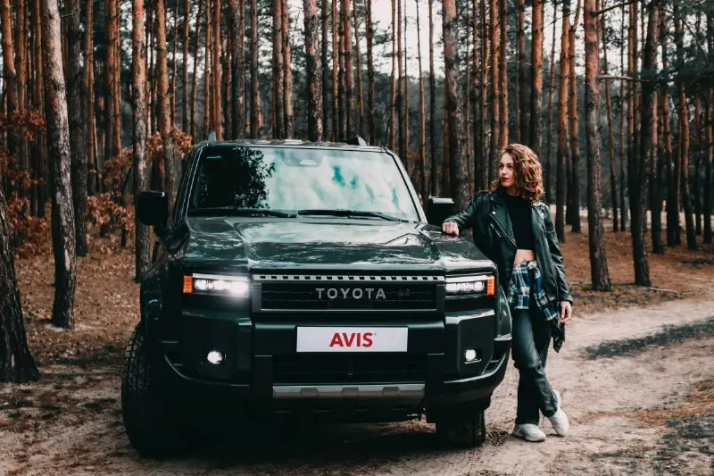 Авто з великим кліренсом для подорожей Україною